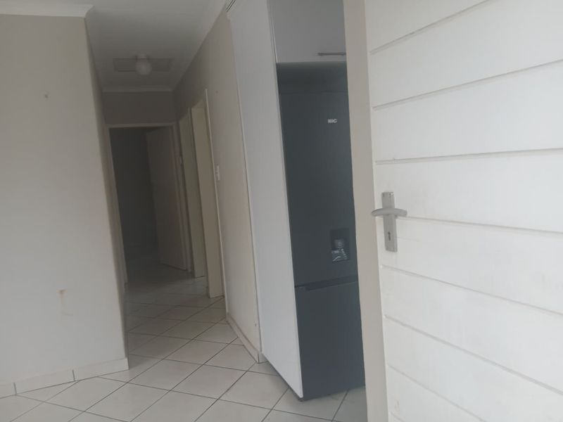 Safe & Spacious 3-Bedroom Home with Yard – Move-In Ready in "GREENWOOD GARDENS" Estate Alliance - Photo 3