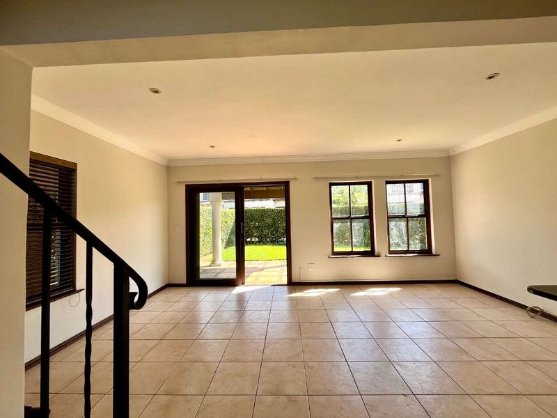 Charming 2-Bed Townhouse in Sought-After Plantations Estate - Photo 6