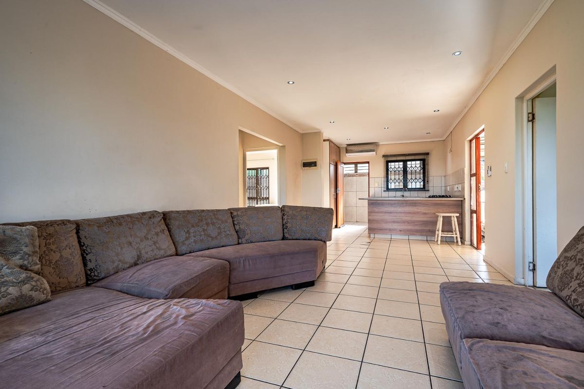 For Sale | Reservoir Hills  | 3 Bedroom 2 Bathroom Hidden Gem Townhouse - Photo 4