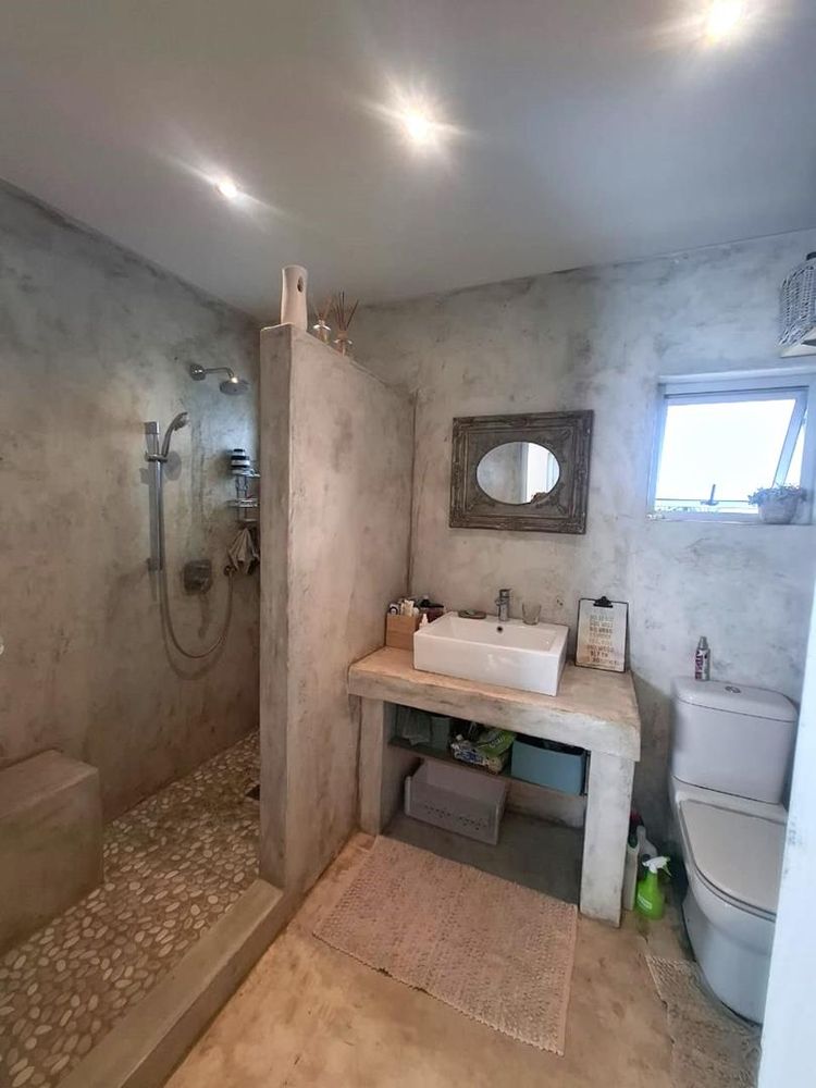 Bathroom of one bedroom flatlet