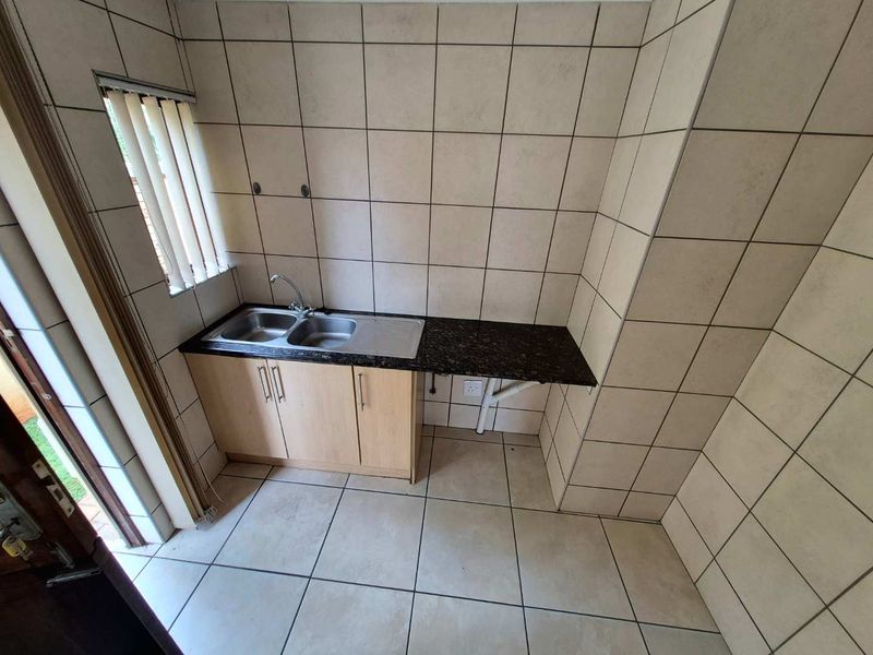 Quiet Family Orientated Cluster For Sale! - Photo 6