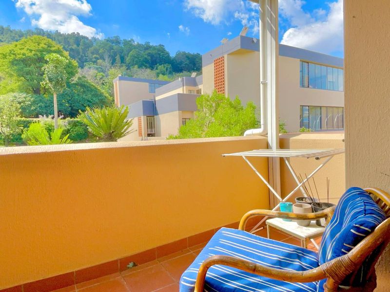 **Discover Tranquil Living at Ruimtesig Aftree Oord in Faerie Glen  - 2 bed, 2 bath** - Photo 2