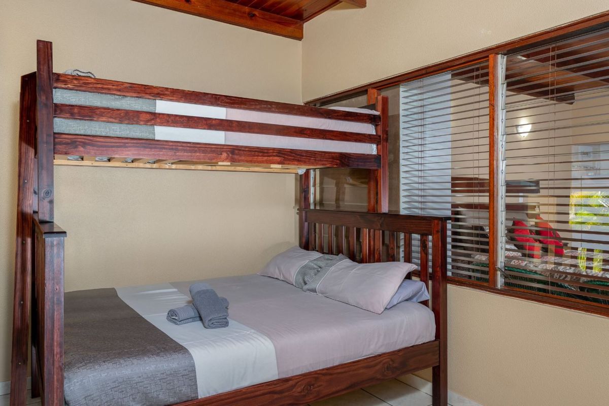 REDUCED !!! 2 bedrooms Apartment in ST LUCIA - Photo 5