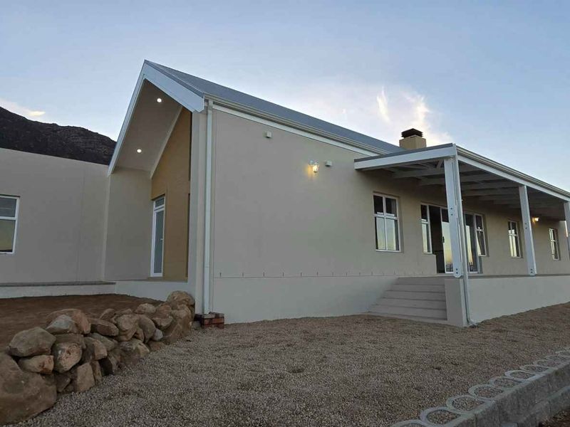 Your Mountain Retreat: New Home with Estate Amenities & Views - Photo 2