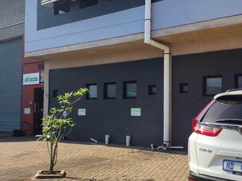 Hendra - Modern 378m2 Industrial Warehouse To Let | Cornubia Industrial Estate - Photo 1