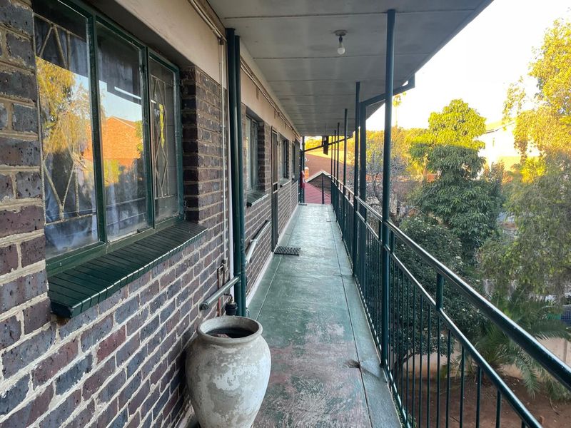 2 Bedroom Apartment for Sale in Windsor East - Photo 6