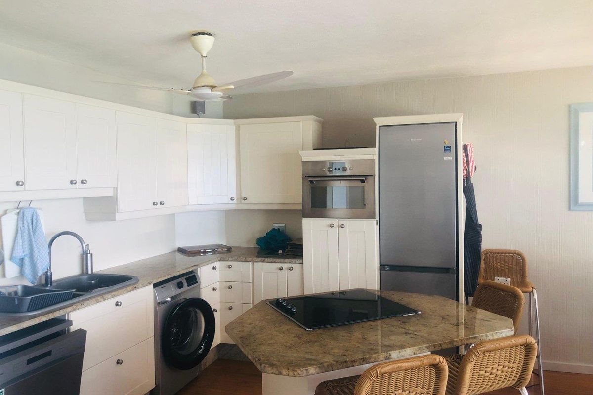 Beautiful Fully furnished  Beach front property for Rental in Ballito - Photo 2