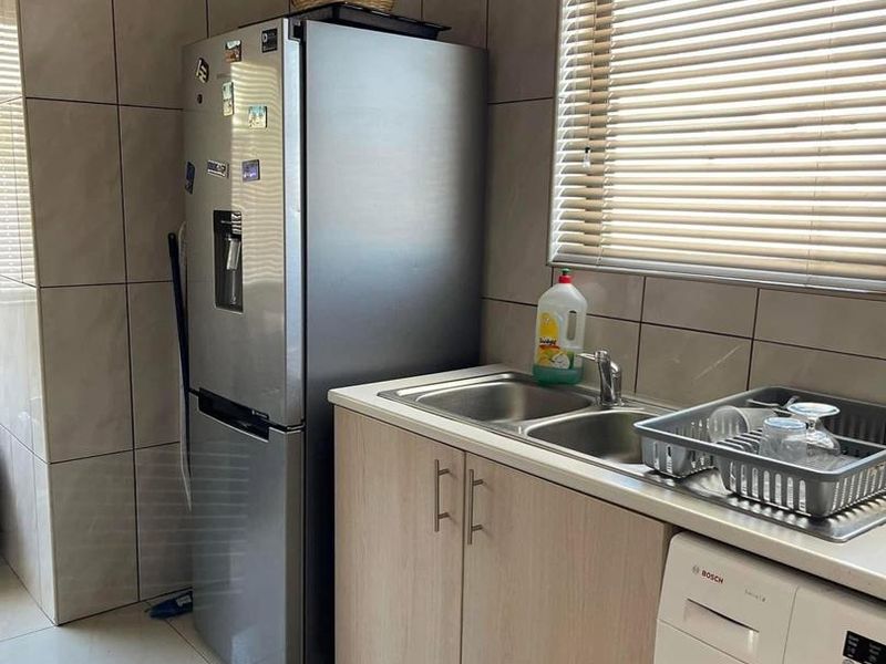 Windhoek Central- For Sale- N$1 050 000 - Photo 5