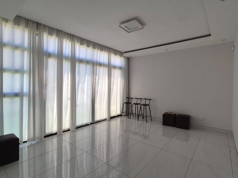 House for sale - Photo 5