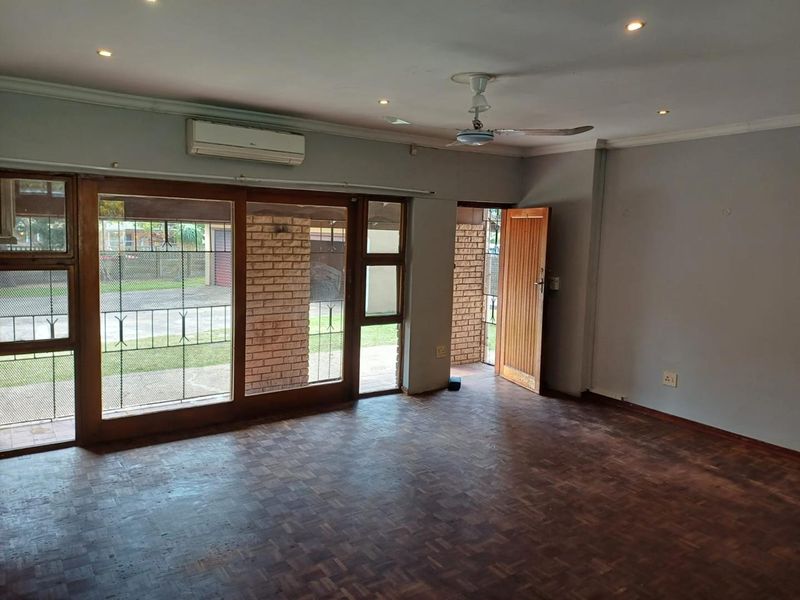 Spacious Family Home with Granny Flat, Pool & Drive-Through Garage in a Pet-Friendly Yard - Photo 3