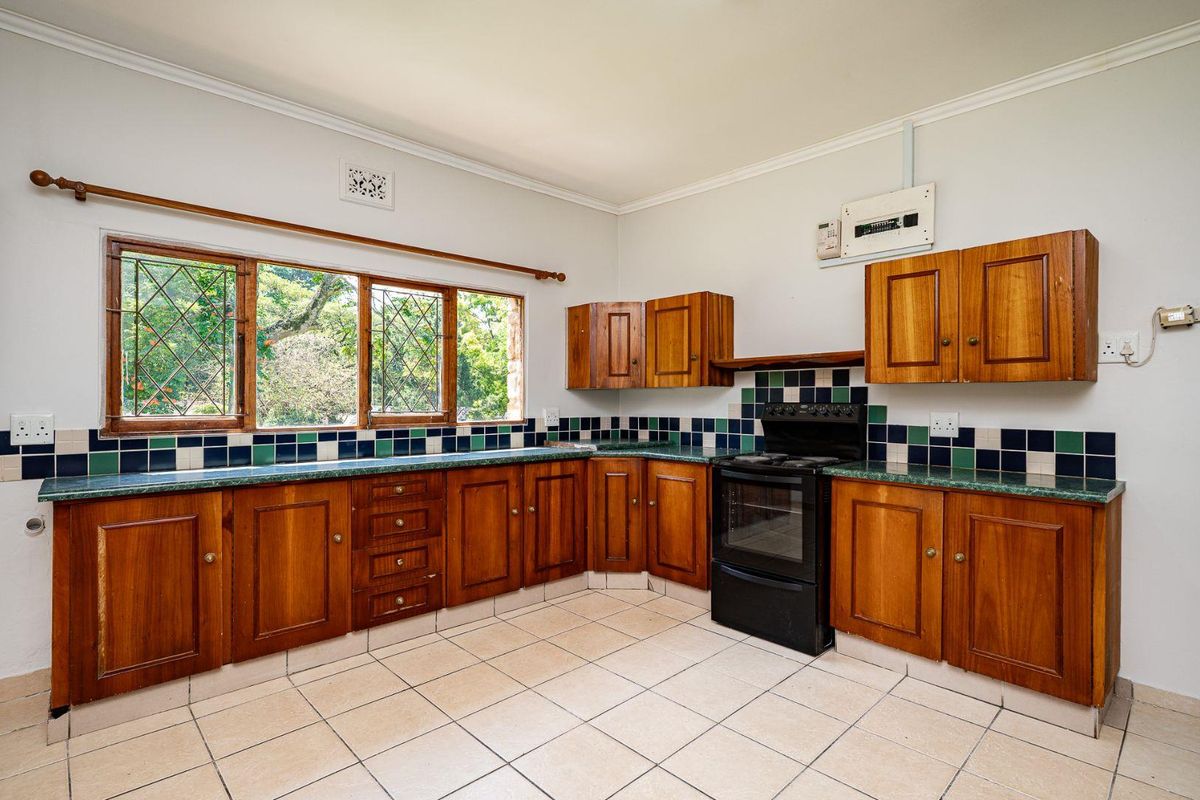 CHARMING STONE COTTAGE IN PRIME WATERFALL 1 WITH POOL! - Photo 5