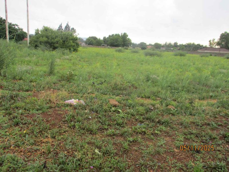 Enjoy the tranquility of Henley - Photo 3