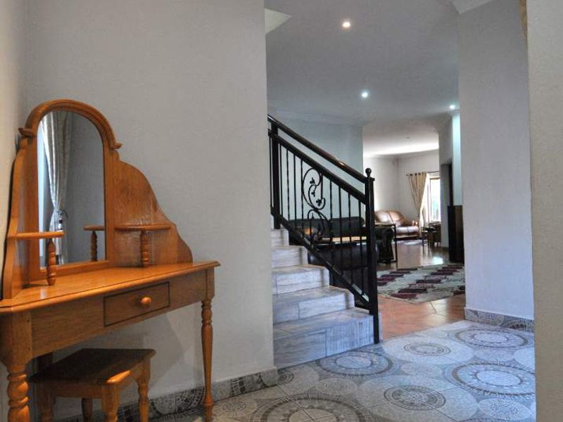 A Buyers Haven In Lynnwood Glen - Photo 9