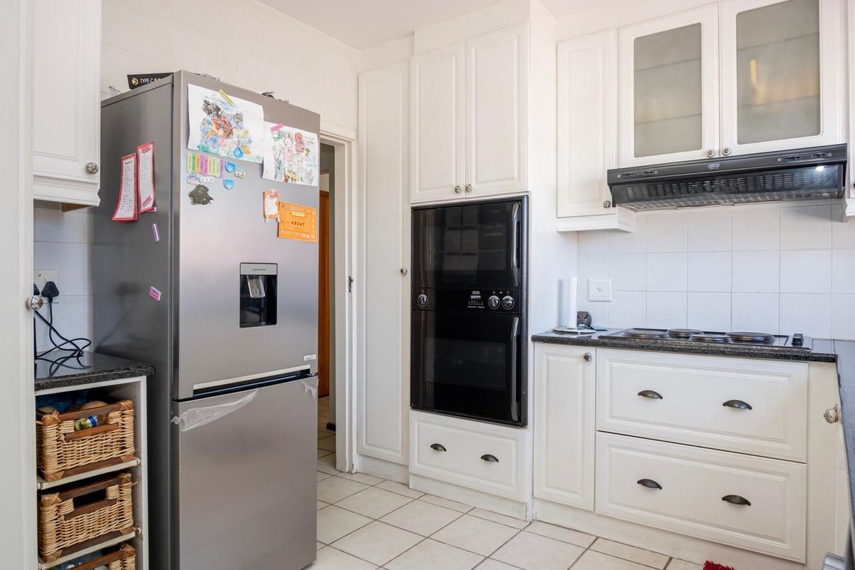 Spacious Townhouse in Ballito - Photo 5