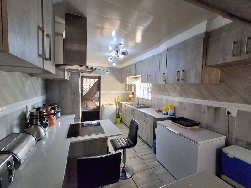 Three bedrooms house for sale in Mountain View - Photo 10