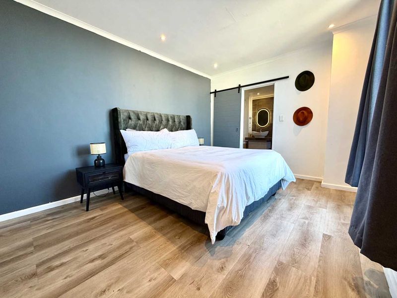 Fully Furnished One Bedroom Apartment- Woodstock - Photo 3
