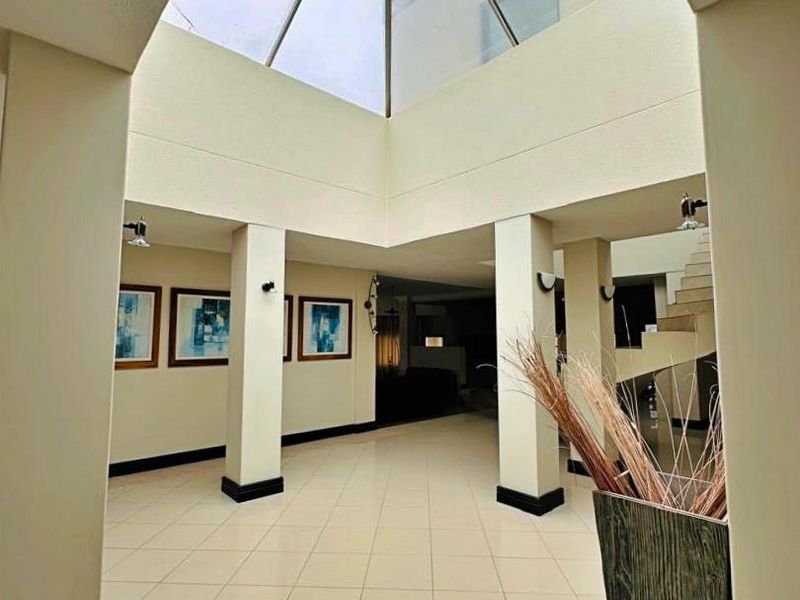 Beautiful Family Home looking for it's new family - Photo 5