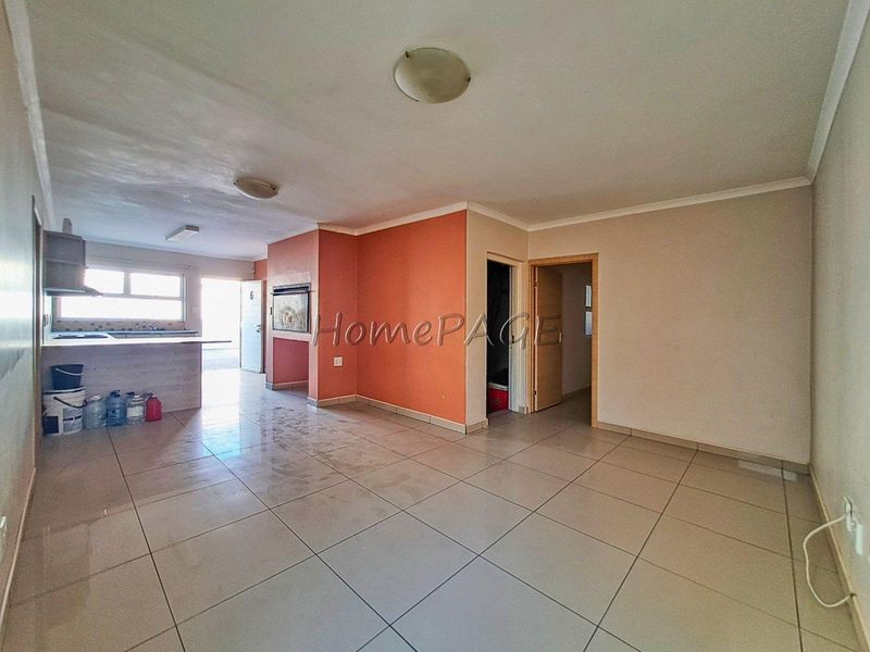 Hermes, Walvis Bay:  Very neat 2 Bedr unit in Natalie Park is for sale - Photo 7