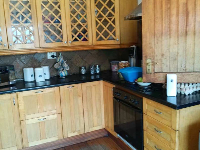 spectacular home with a full flat - Photo 10