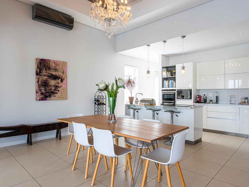 Exceptionally located four-bedroom furnished home for rent on Val de Vie Estate - Photo 3
