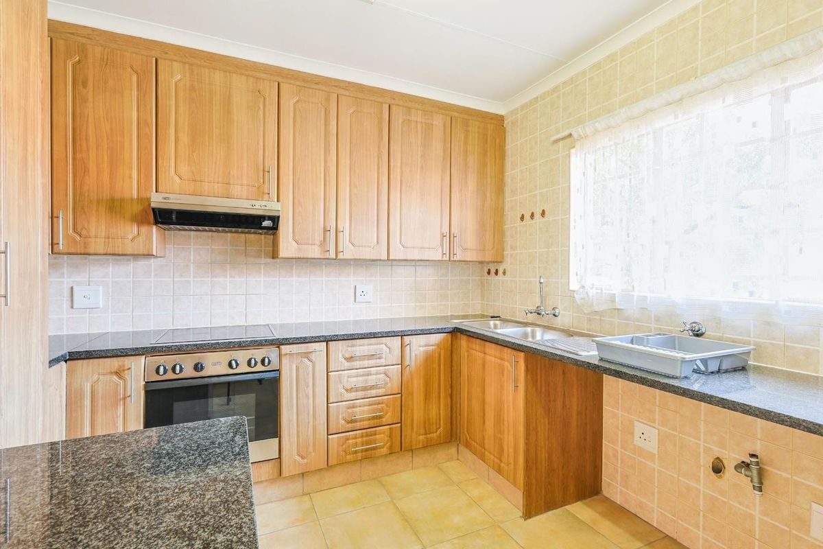 Beautiful 3-bedroom Simplex in The Wilds Estate - Photo 5