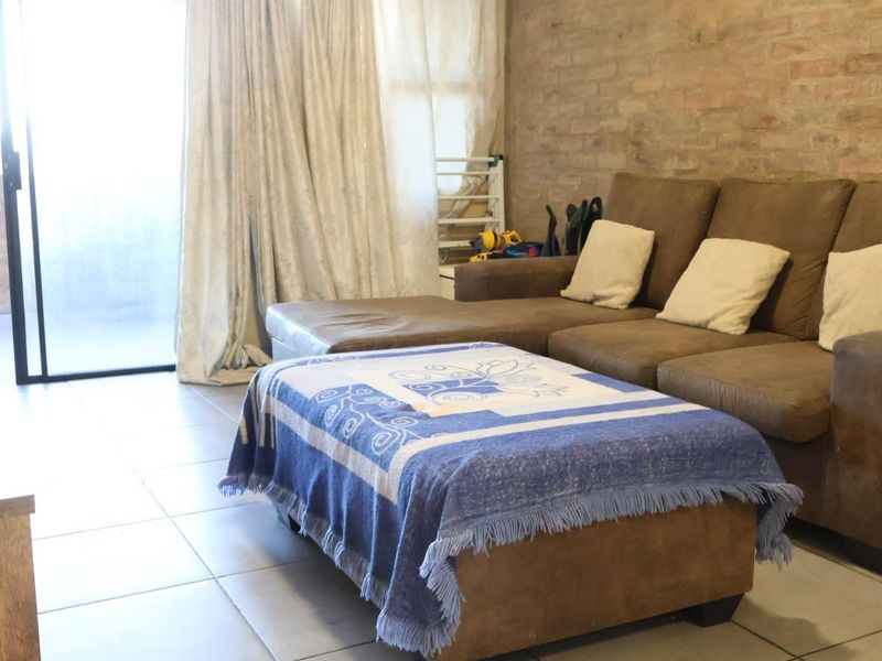 A modern haven in Noah's Village. - Photo 8