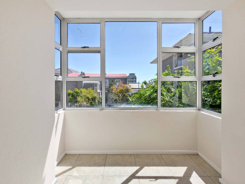 Airbnb Friendly Apartment in Kloof Street - Photo 4