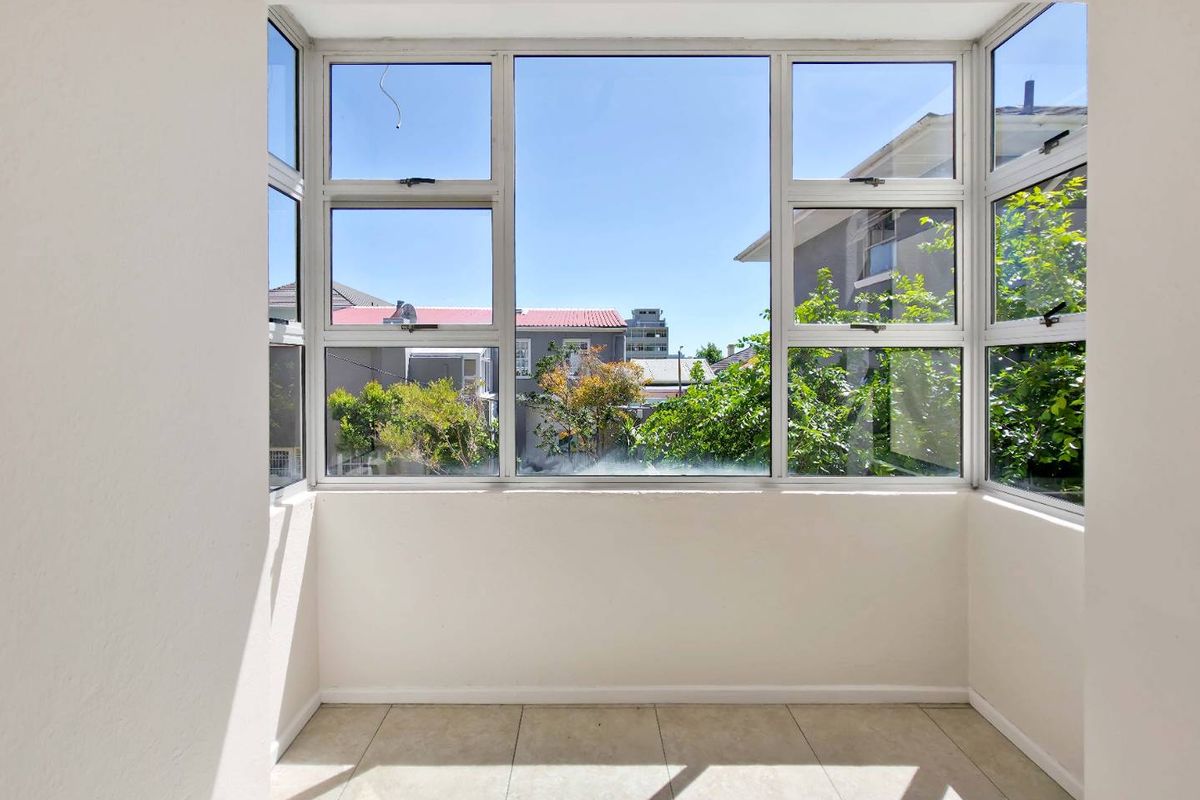 Airbnb Friendly Apartment in Kloof Street - Photo 4