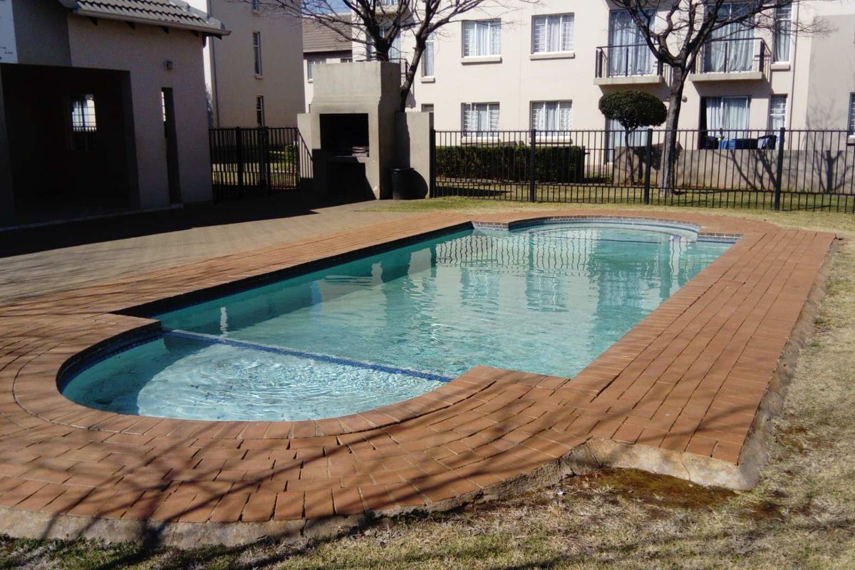 Apartment Flat for Rent in Park Square Klippoortjie Boksburg - Photo 3
