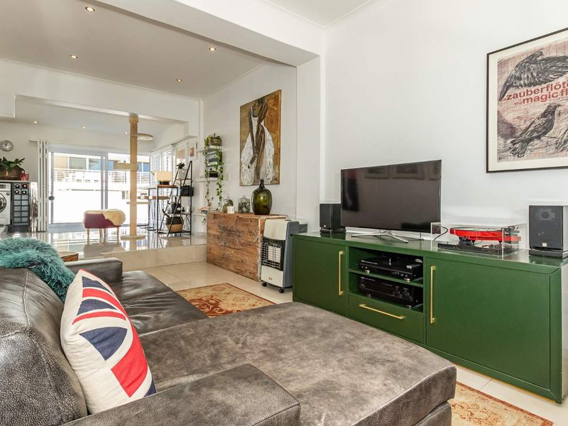 Charming Coastal Retreat with Private Outdoor Oasis - Photo 8