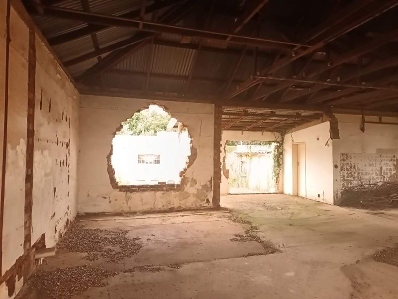 Vacant land with building ruins, bachelors flatlet and garage For sale! - Photo 6