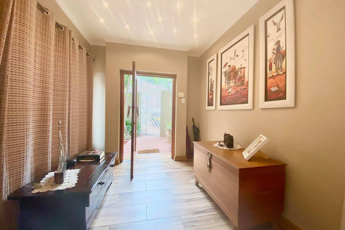 Beautiful Well Kept Duet House To Let In Ludwigsdorf - Photo 2