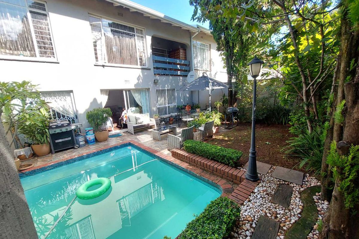 3 BEDROOM FURNISHED TOWNHOUSE TO RENT IN MORNINGSIDE - Photo 2