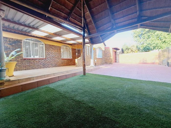Property #2333140, House Pending Sale in Eersterust