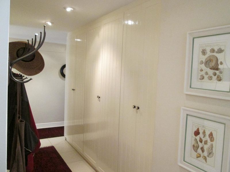 Immaculate interior decorated and  furnished sea view penthouse in central Swakopmund - Photo 10