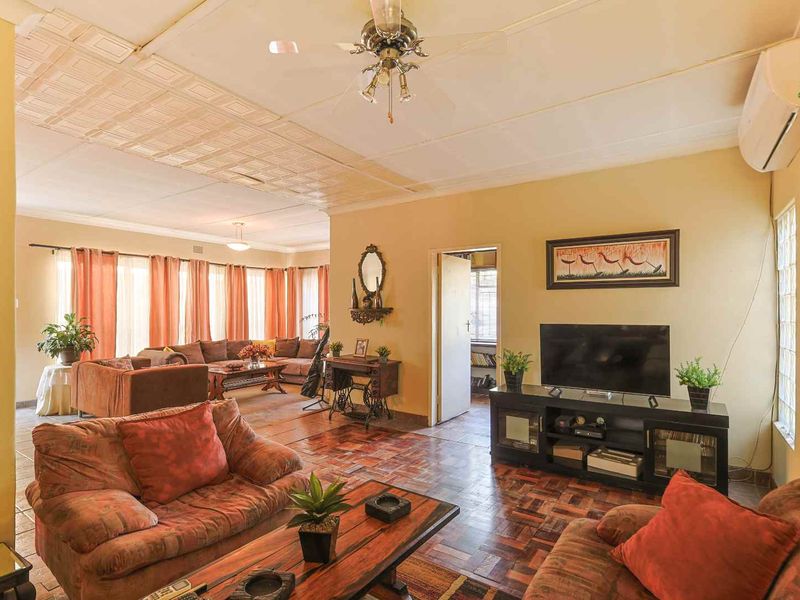Exclusive Waverley Gem – A Spacious Family Haven in The Moot - Photo 10