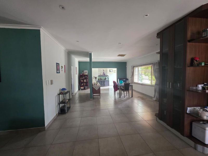 Large 3-bedroom house for sale in Tsumeb - Photo 4