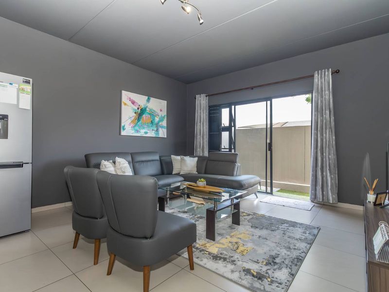 Luxury lifestyle in the Modern Upmarket Isabel Estate ! - Photo 7