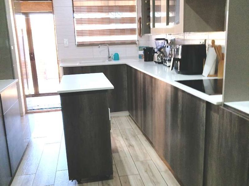 2 Bedrooms house for rental in Tsakane Ext 11 - Photo 5