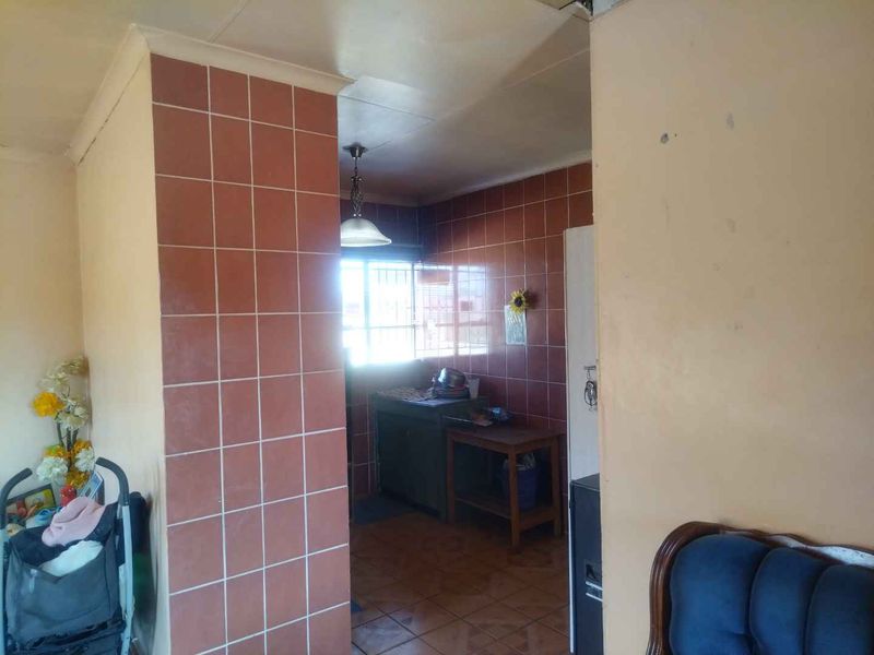 3 bedrooms house for sale in Soshanguve FF - Photo 5