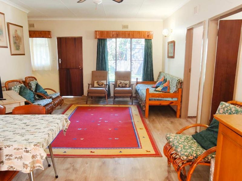 Charming Holiday or Retirement Property on Spacious 769m2 Stand - Photo 2