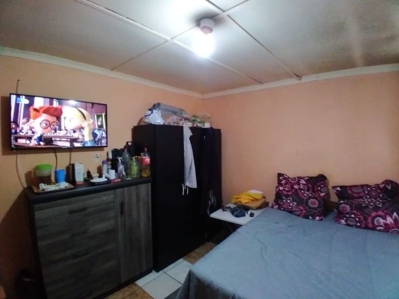 SPASCIOUS HOUSE FOR SALE - Photo 9