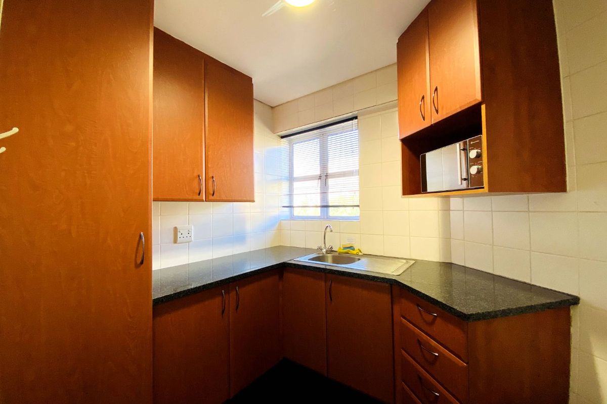 Professional Office Space in Fourways, Waterford Office Park – Semi-Furnished! - Photo 4