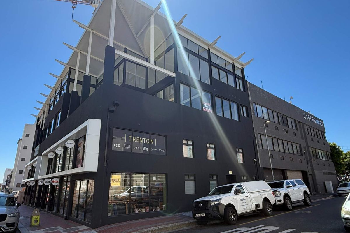 65m2 prime retail site for upmarket lifestyle brand or cafe to let - Photo 2