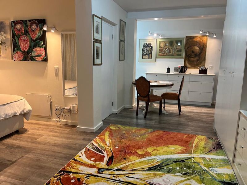 Beautifully decorated one bed apartment off the main house - Photo 5