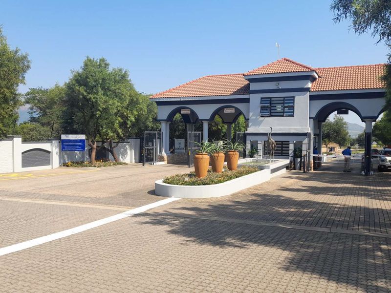 Prime North-Facing Property with Direct Dam Access in Westlake Country & Safari Estate - Photo 2