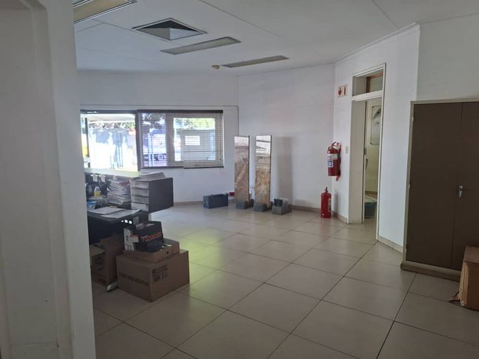 Property #2517240, Office Rental Monthly in Southern Industrial Area