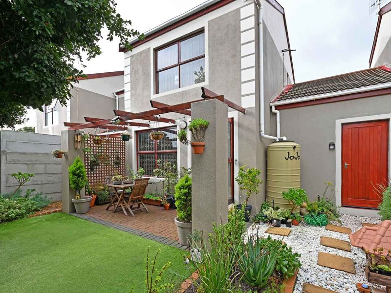 Secure and Spacious 2-Bedroom Townhouse in Parklands - Photo 1