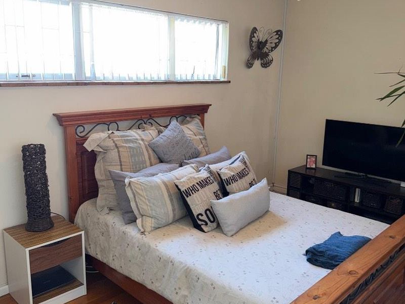 Charming Family Home with Warm Character & Entertaining Spaces - Boston, Bellville - Photo 7