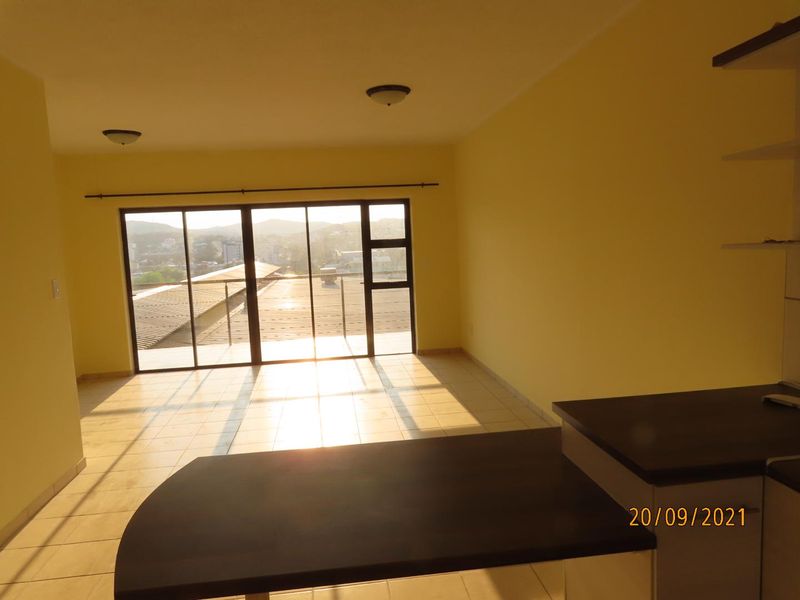 Apartment with balcony in walking distance to city centre - Photo 2